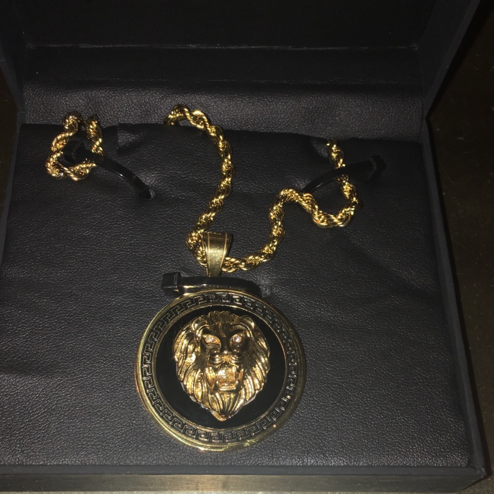 Fashion Statement Chain